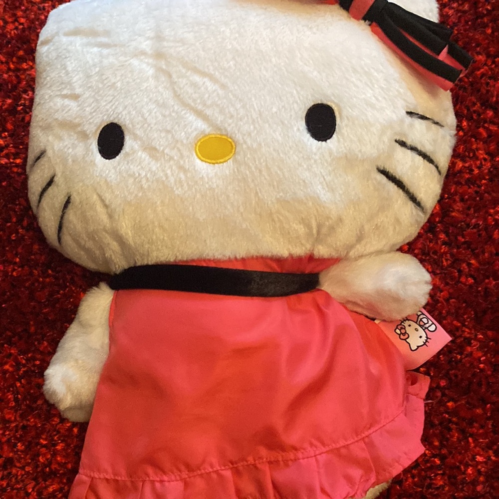 Hello kitty plush - Picture 2 of 3